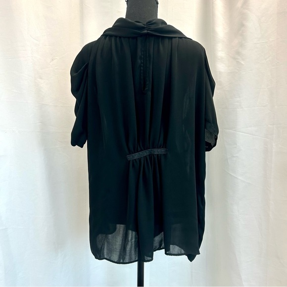 ZARA black chiffon Cowell neck short sleeve gathered blouse
Sz M - Picture 4 of 7